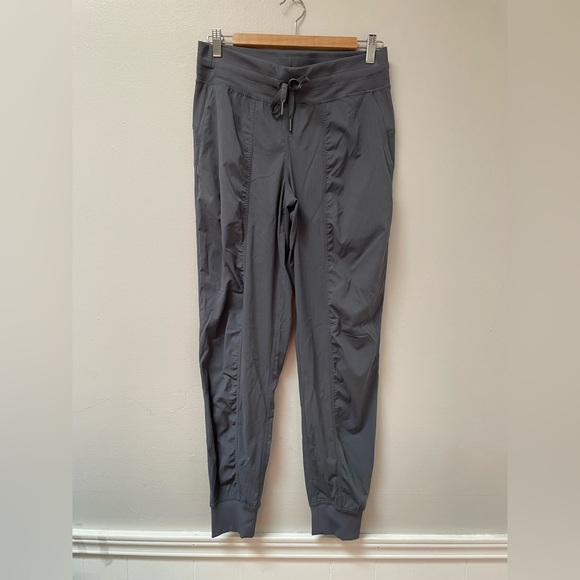 Lululemon dance studio jogger size 6 - Picture 4 of 11
